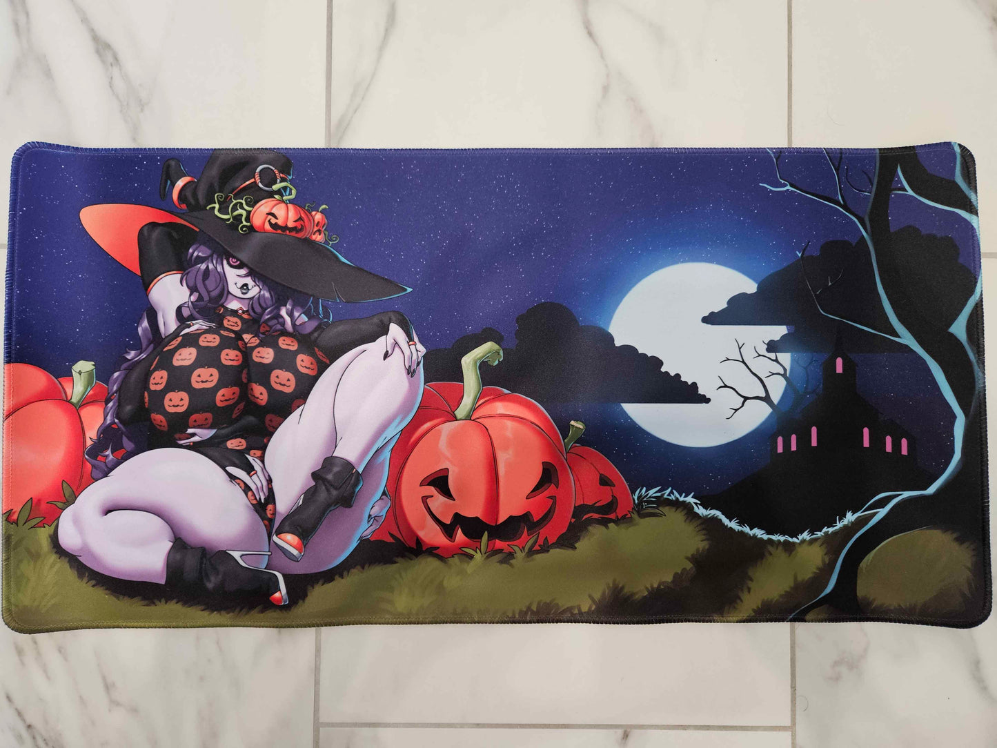 Alluring, Accursed Arachnid - Gaz Acantha Mousepad